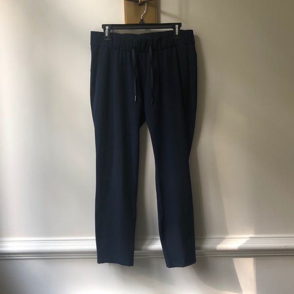 lululemon athletica Pants - NWT Lululemon Navy Blue On the Fly Pant